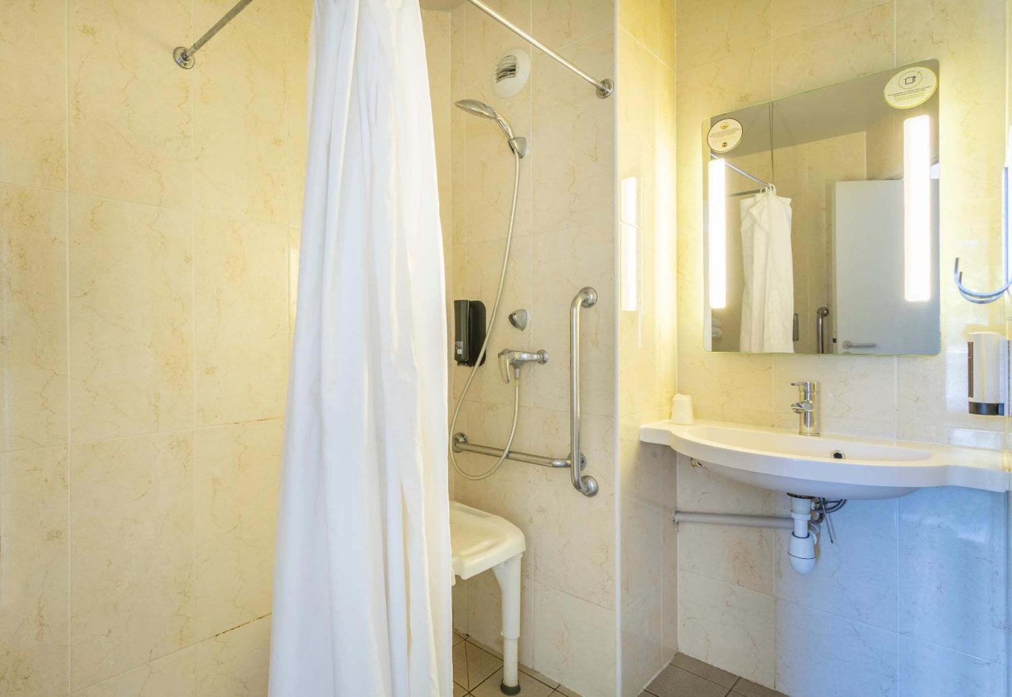B&B Hotel Toulon Ollioules Exteriér fotografie